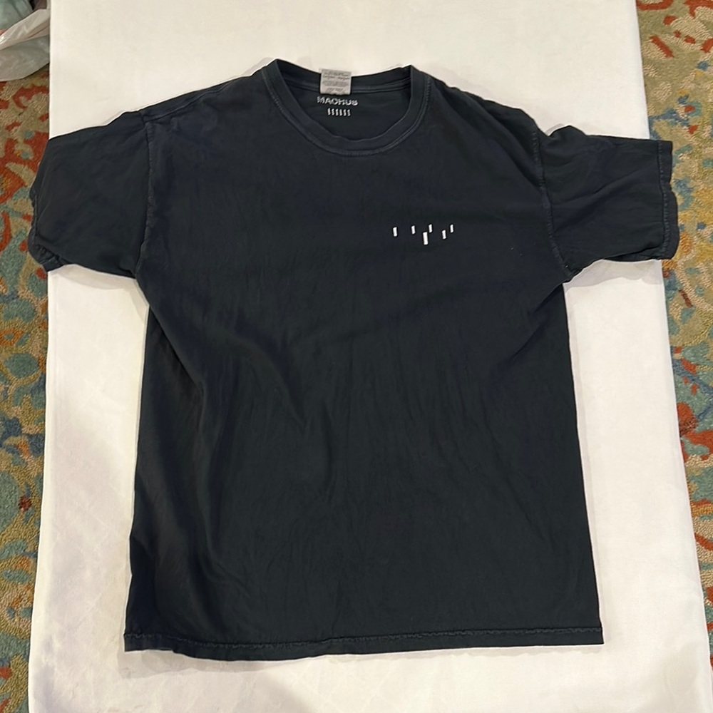Macau’s Black Graphic‎ T tee Shirt large